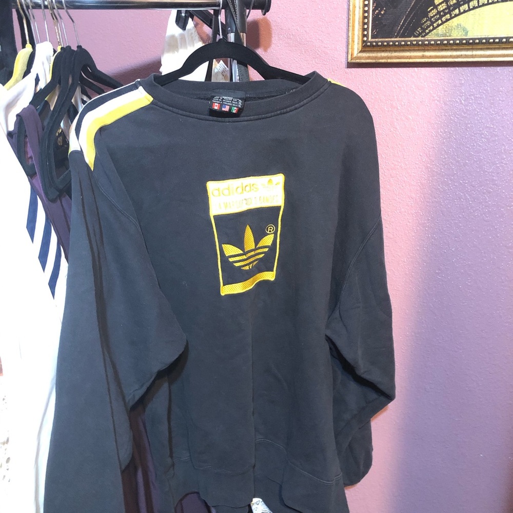 Unisex adidas sweatshirt